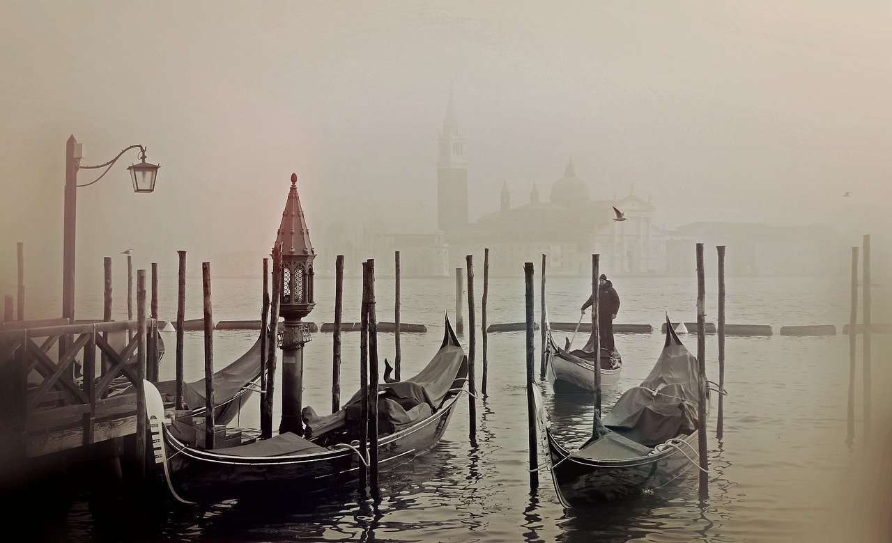 Venise est le théâtre des aventures de Flandrin où se mêlent suspense et analyse des écritures
Image by Anja from Pixabay